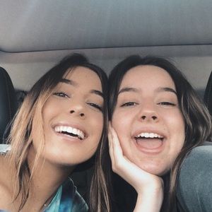 Meet your Poshers, Belle and Nor